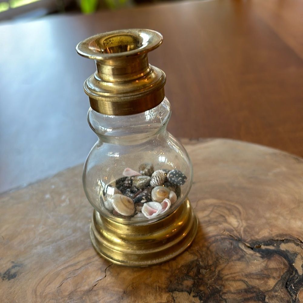 Van Cort Victorian Viewing Jar